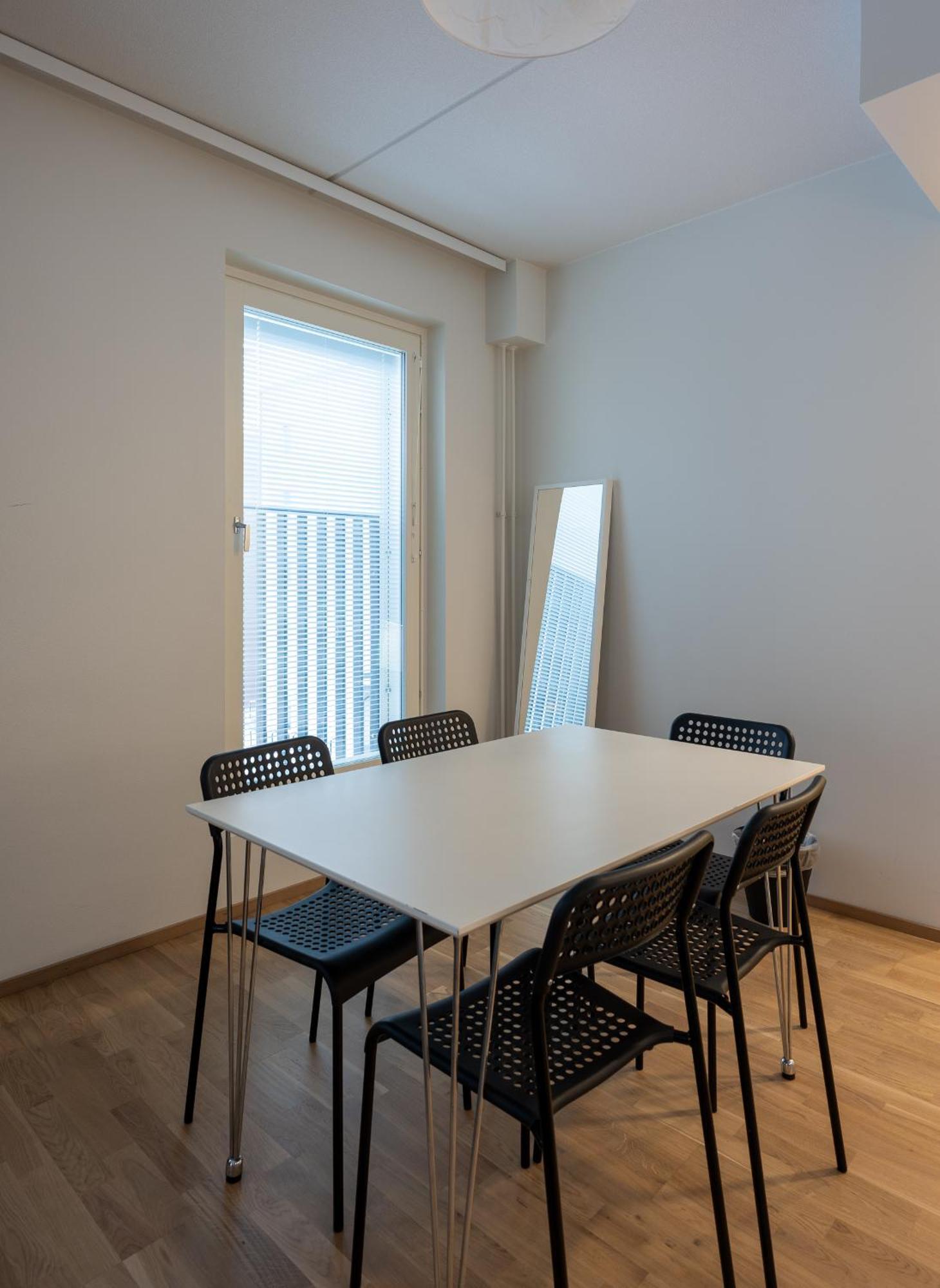 Easy Stay Rooms & Apartments Near Airport Vantaa Exterior foto